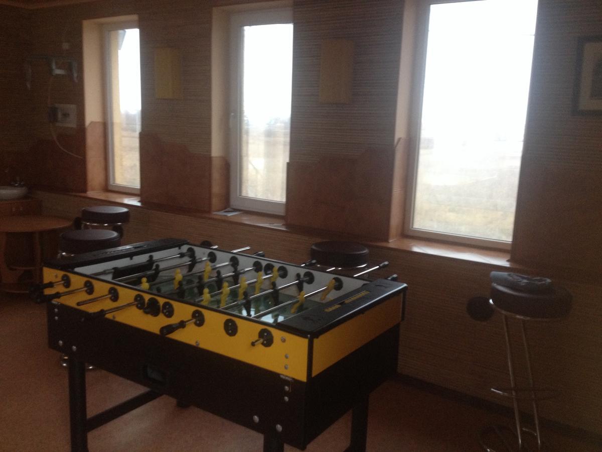 Tennis House Hotel Krasilovka Екстериор снимка
